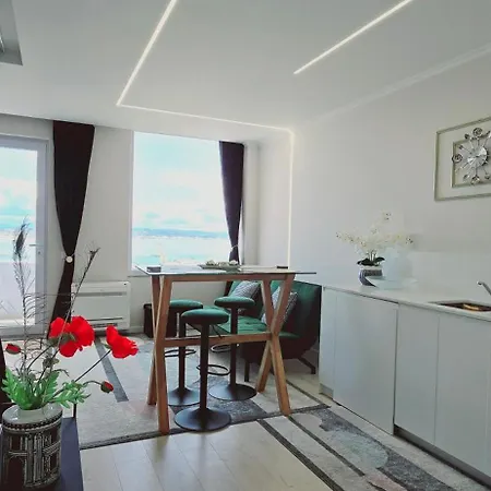 02,sea View Апартаменты Дуррес